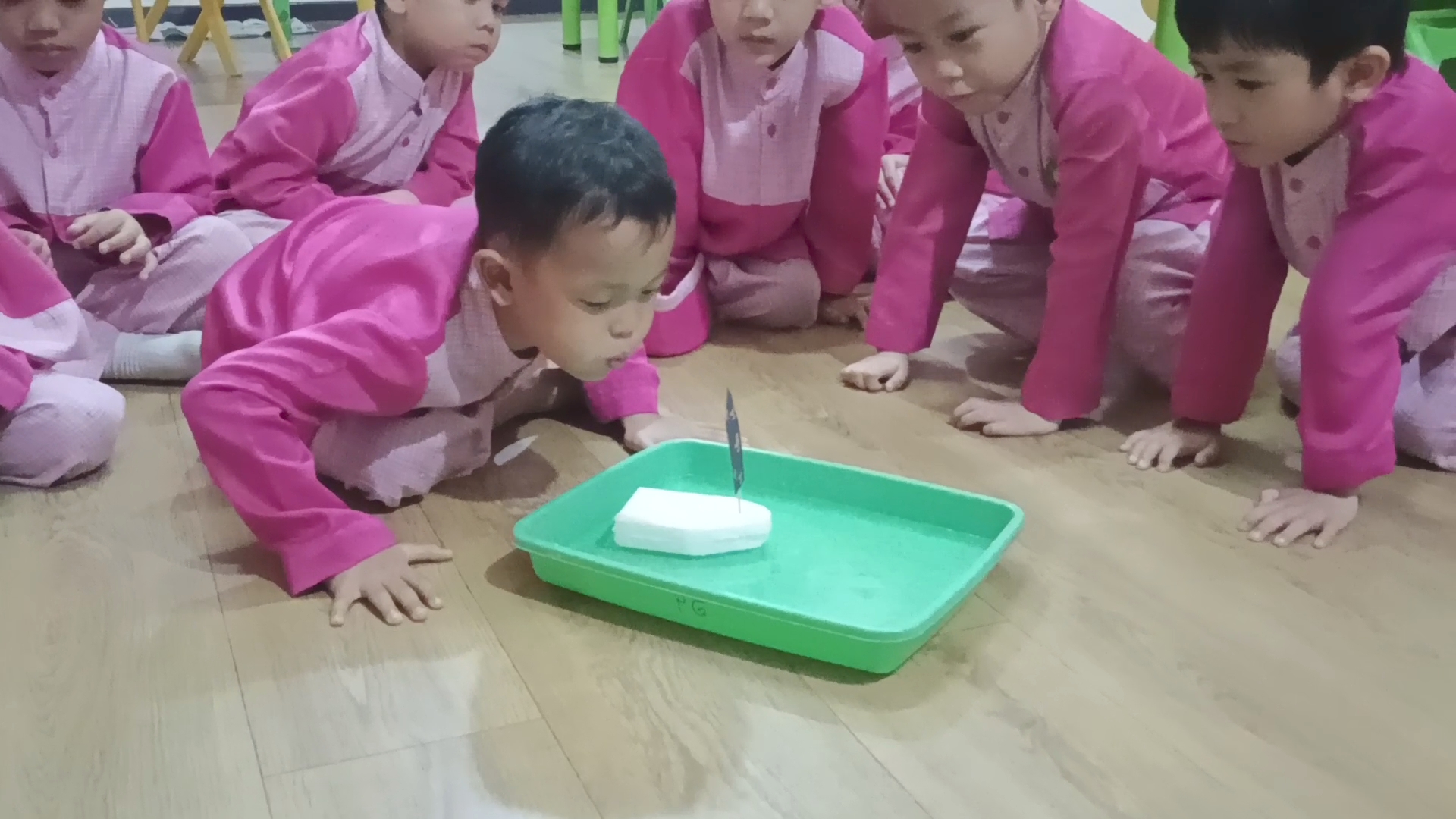Bermain sambil belajar